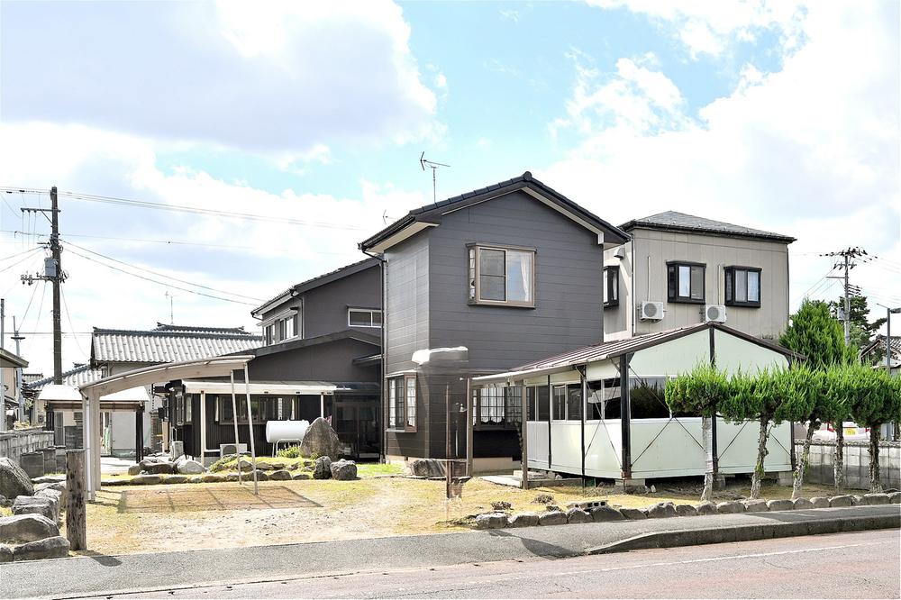 Spacious 8LDK Home with Large Garden in Agano, Agano, Niigata