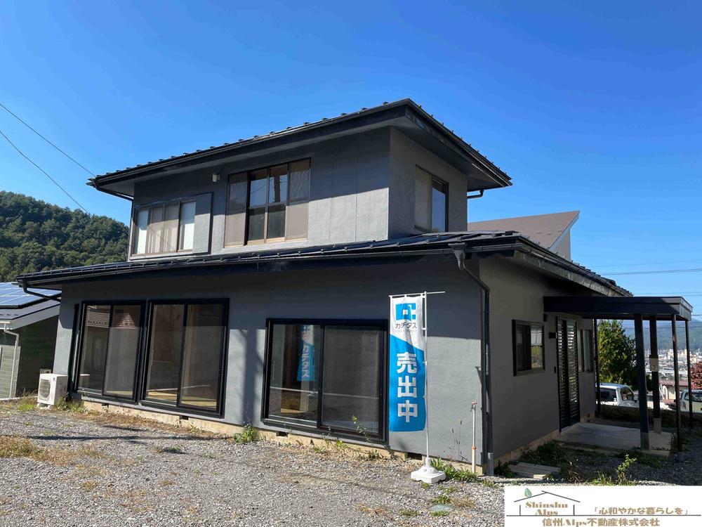 Renovated 3LDK Home with Garden and Lake Views in Miyagawa, Chino, Nagano