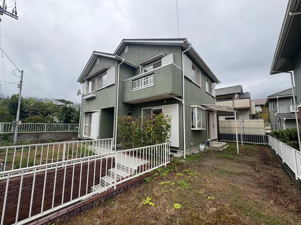 Spacious 4LDK with Garden and Garage in Quiet Kimi-gaoka, Hashimoto, Wakayama