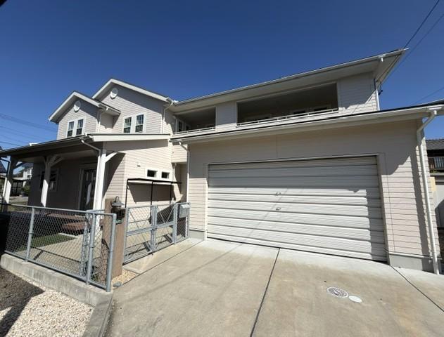 Spacious 4LDK+2S Home with Inner Garage Near Kawagoe-Tomisuhara Station, Yokkaichi, Mie