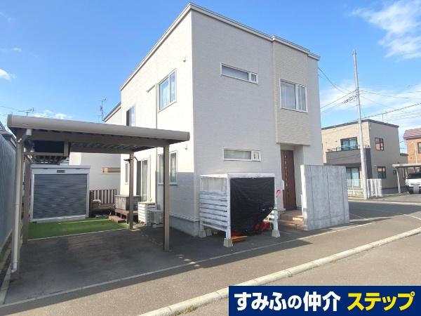 Bright 4LDK Corner-Lot Home in Sapporo's Tonden Neighborhood, Sapporo, Hokkaido