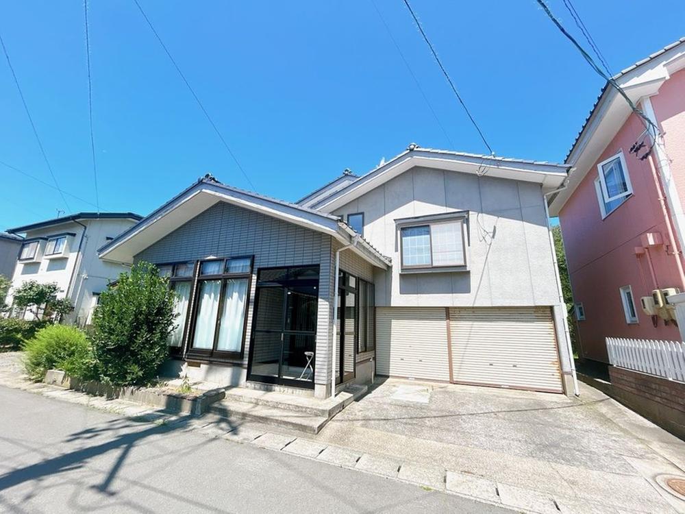 Spacious 5LDK Home Near Nishime Station, Yurihonjo, Akita