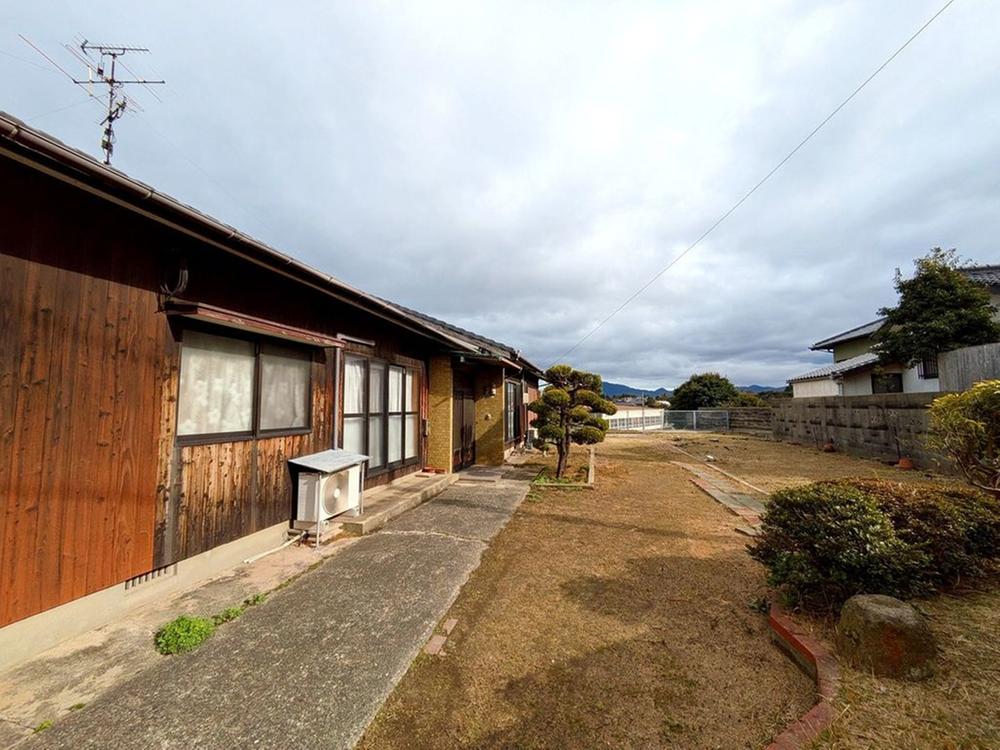 Sunny 5LDK Single-Story Home with a Large Garden in Hikoshima, Shimonoseki, Yamaguchi