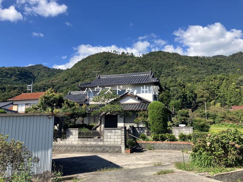 Spacious 6DK+S Home with Garden and Garage in Yaocho, Izumo, Shimane