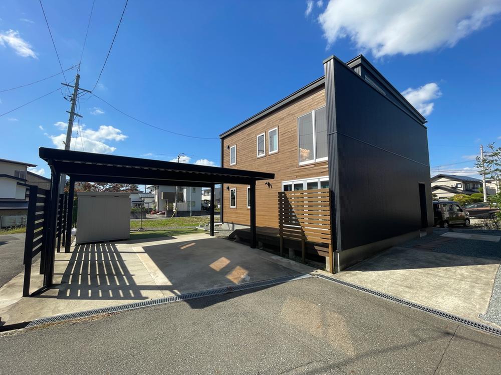 Bright Wood-Finished 2LDK+S Home in Tegata-Tanaka, Akita