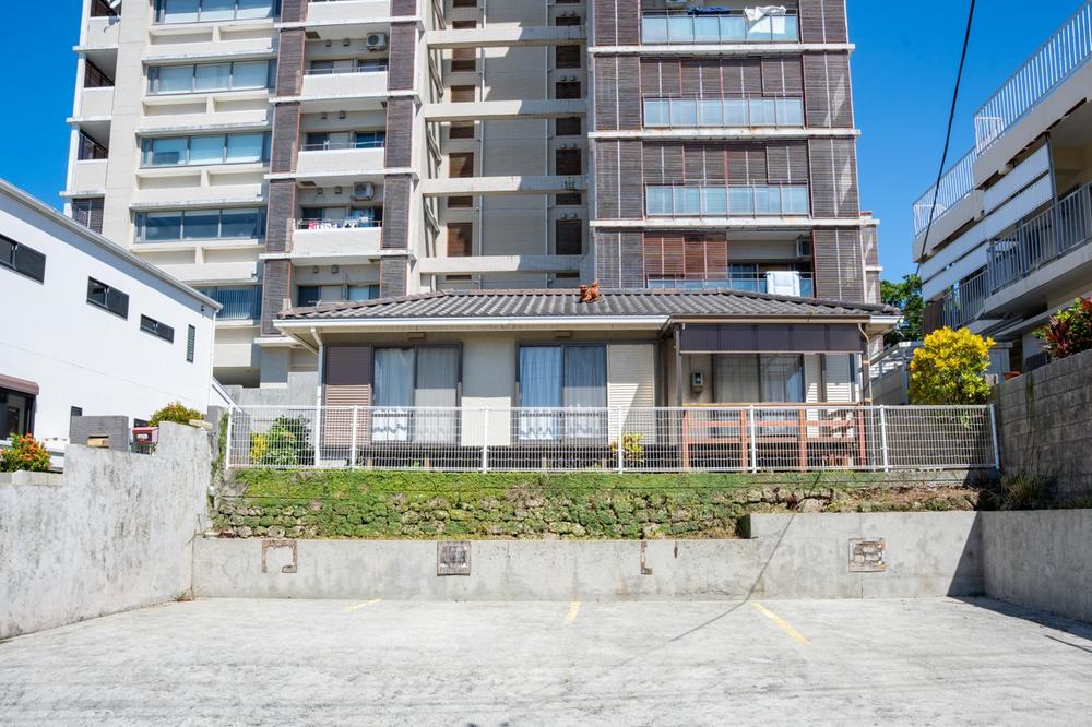 Single-Story 3DK Home with Spacious Grounds in Shuri, Naha, Okinawa