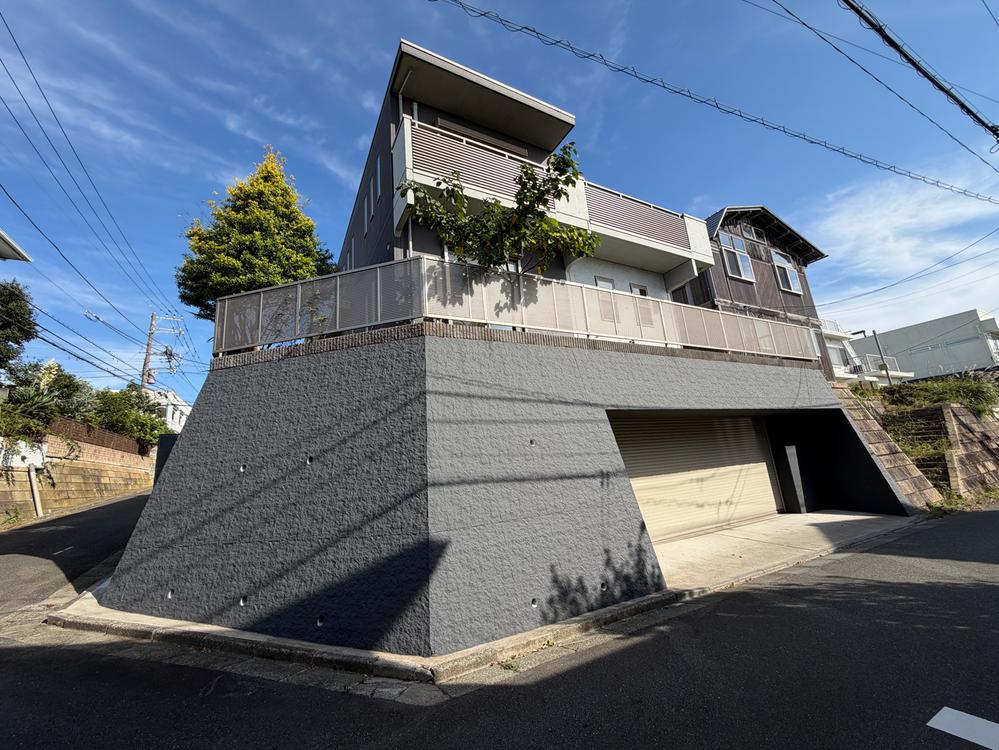 Renovated 4LDK Home with Ocean Views and Garage in Shichirigahama, Kamakura, Kanagawa