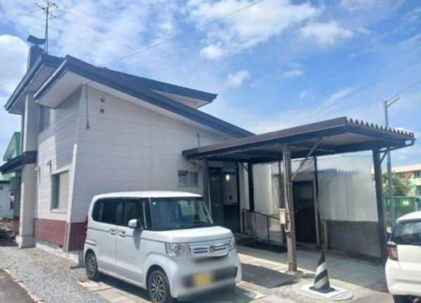 Detached 4LDK Home with a Spacious Garden Lot in Nishiki-cho, Asahikawa, Hokkaido