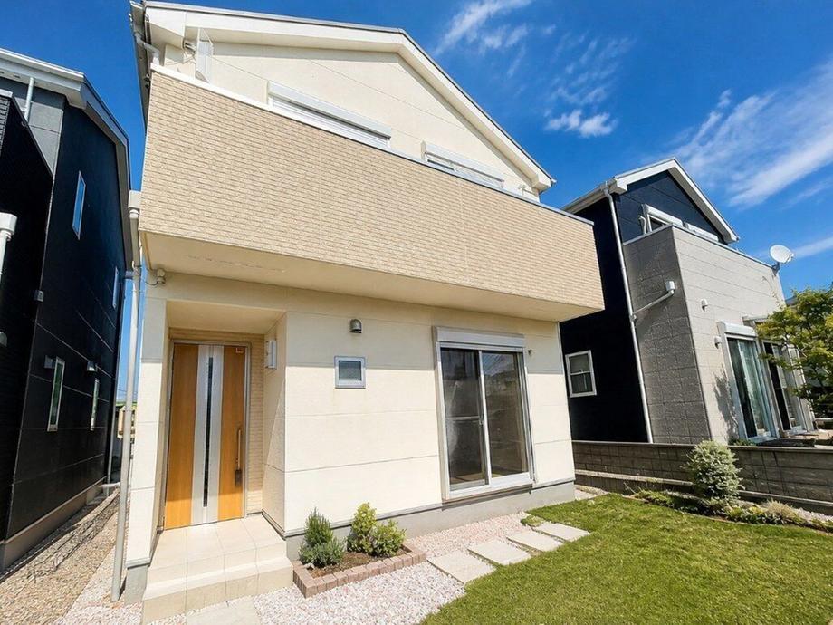 Bright 4LDK Home with Wood-Toned Interiors in Moriyama-ku, Nagoya, Aichi