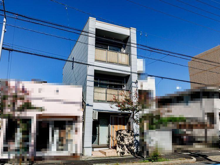 Three-Story Steel-Framed Home Near Nakamura-Nisseki Station, Nagoya, Aichi