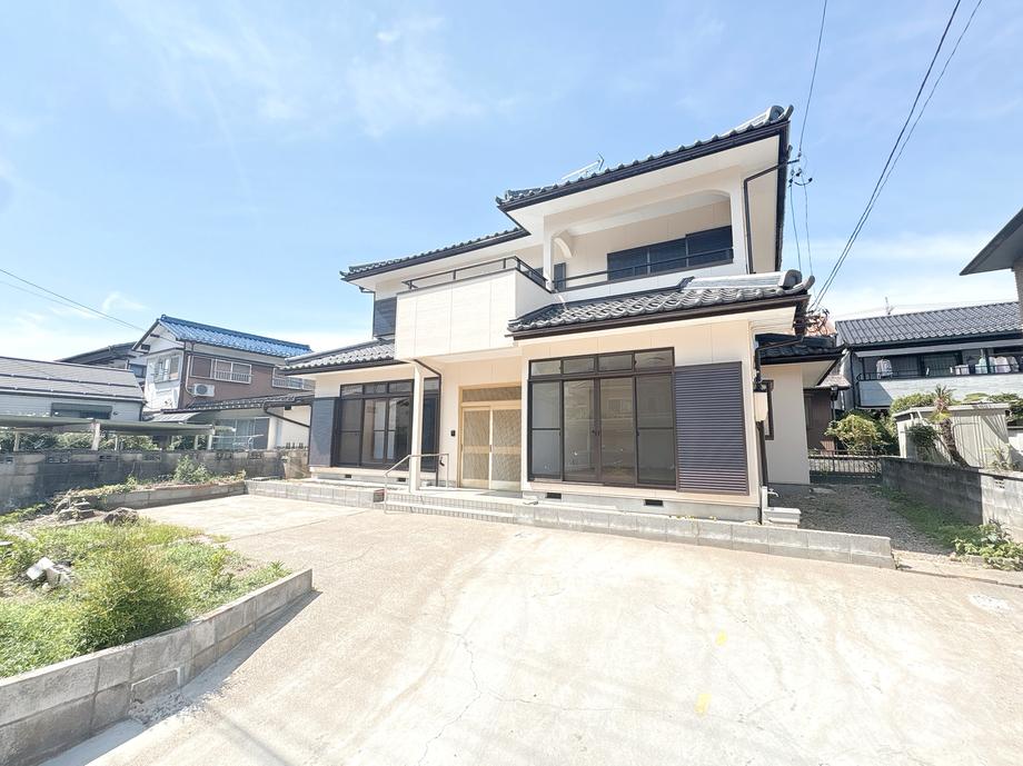 南向きリビングとフルリノベーションが魅力の5LDK戸建て、岐阜市