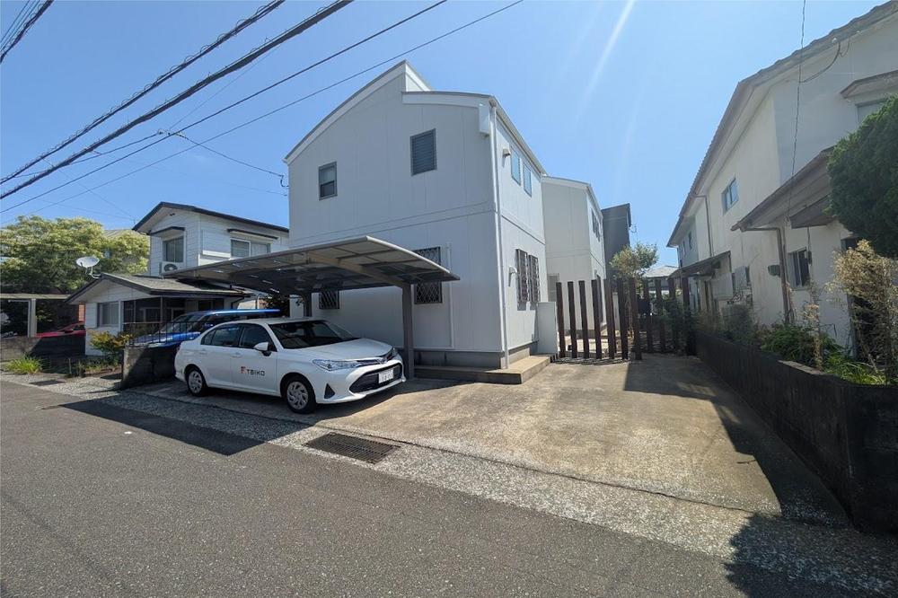 Bright 3LDK+S Home on Elevated Ground in Konan, Miyazaki