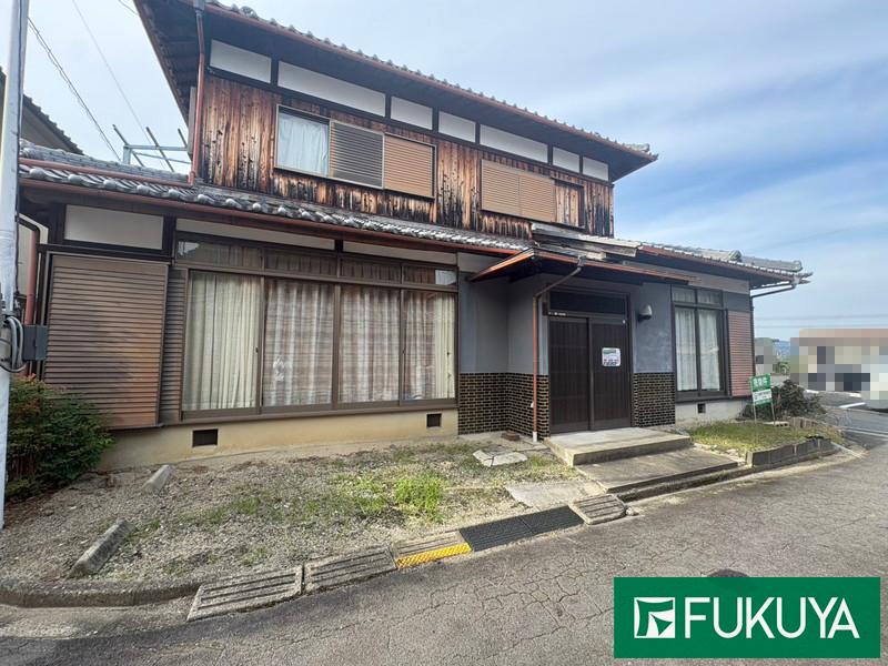 Spacious 7DK Home with Flexible Renovation Potential in Ishibe Higashi, Konan, Shiga