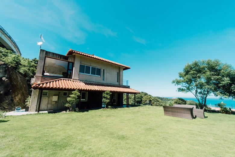 海を望む南城市知念のフルリノベーション済み3LDK住宅、南城市