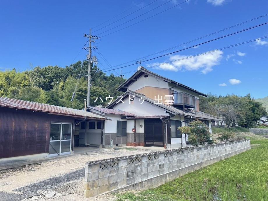 Traditional 6DK Home with Spacious Grounds in Taku-cho, Izumo, Shimane