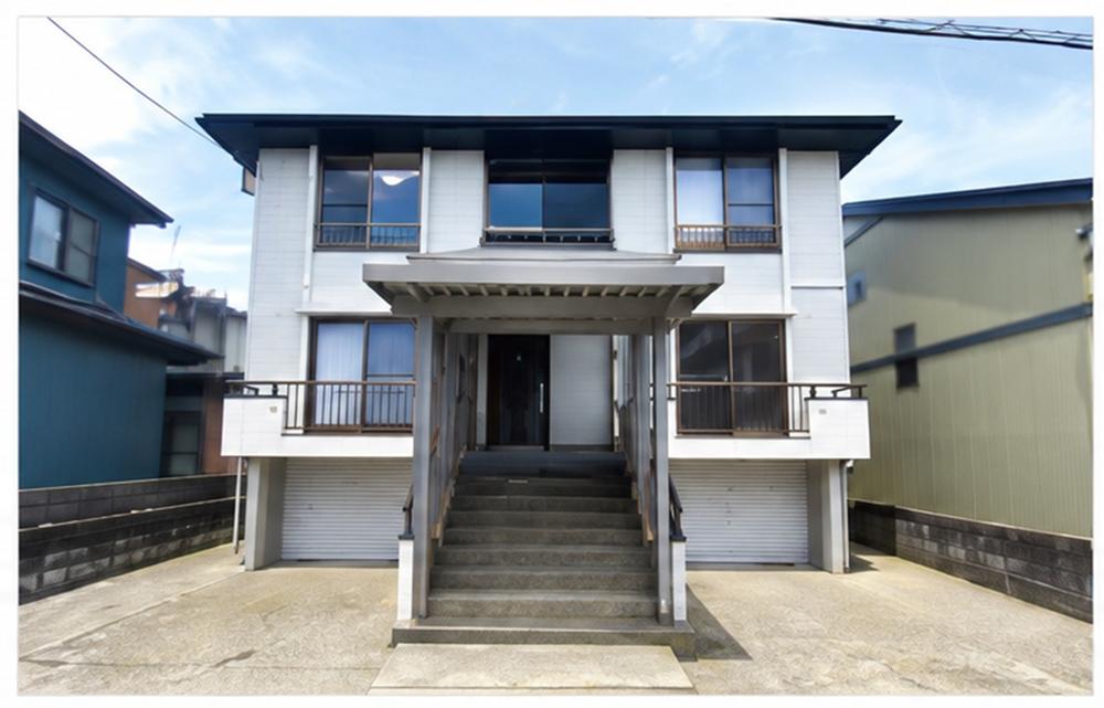 Renovated 5LDK Three-Story Home in Gochi, Joetsu, Joetsu, Niigata