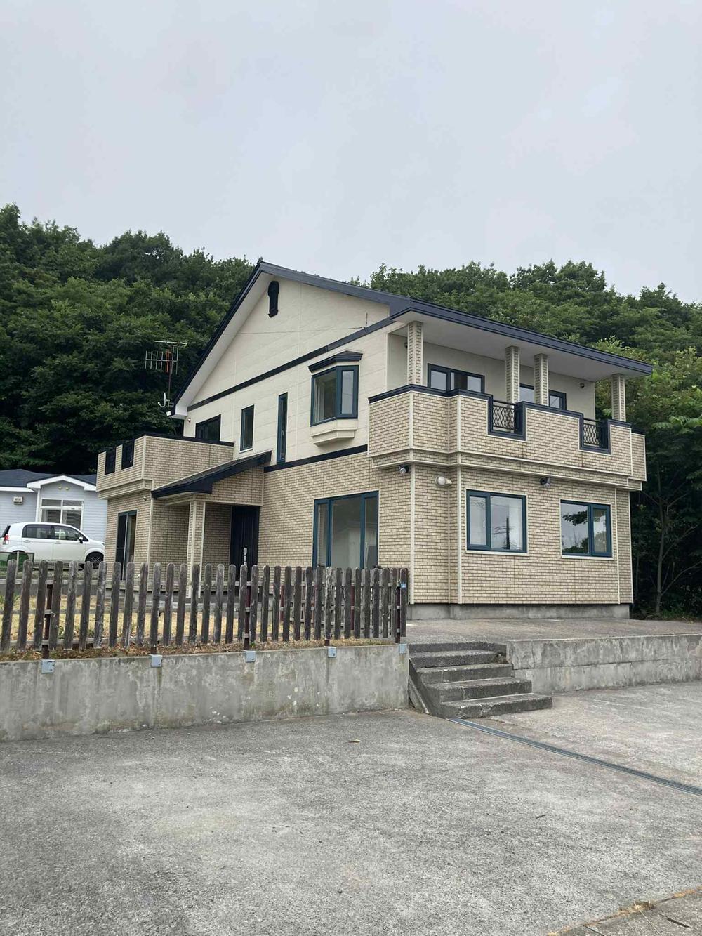 Spacious 4LDK+2S Home with a Large Garden in Mutsu, Mutsu, Aomori