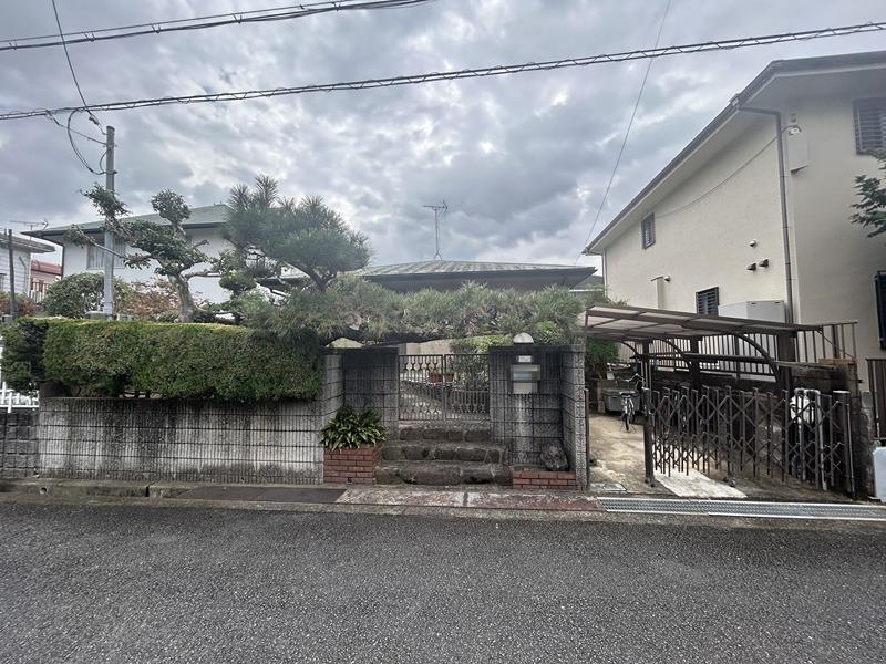 3LDK Home with Carport and Wood Deck in Umami Minami, Koryo, Nara