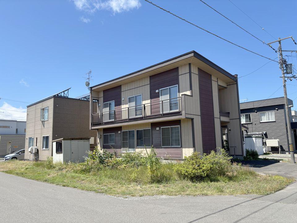 Spacious 4LDK Home with Parking in Hanakawa Minami, Ishikari, Hokkaido