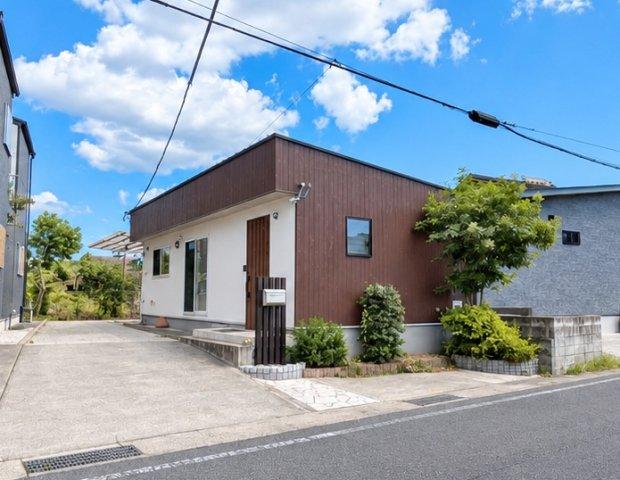 Single-Story Wood Home with a Spacious 170 m² Lot in Chuo-ku, Kumamoto