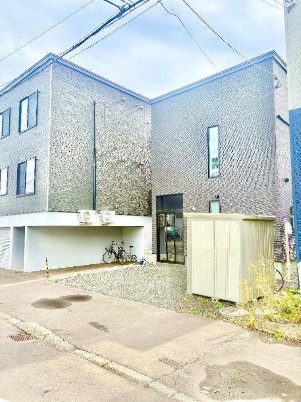 Bright, Lofty 2LDK Home Near Atsubetsu Station, Sapporo, Hokkaido