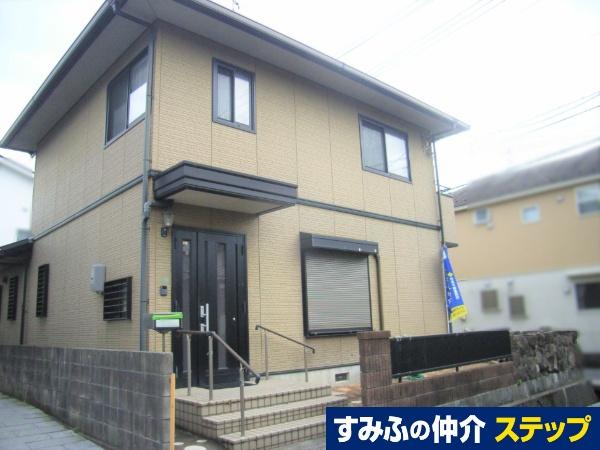 南向きバルコニーと駐車2台分を備えた広々4LDK、広島市