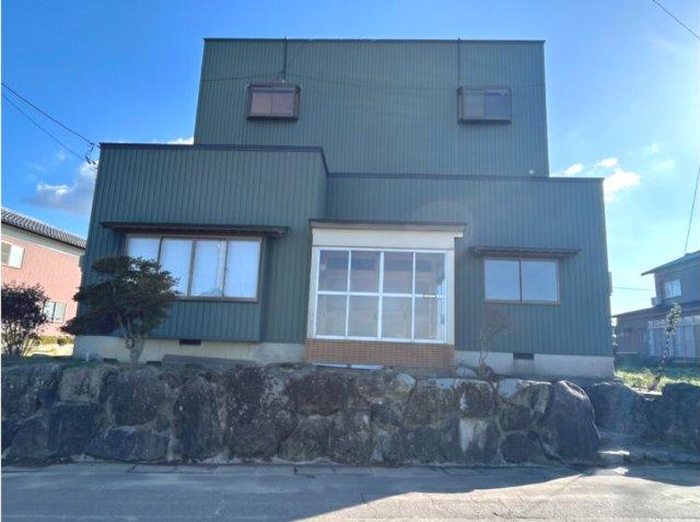Spacious 6LDK Three-Story Home Near Shopping in Fukui, Fukui
