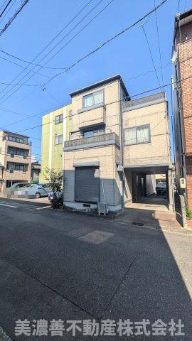 岐阜駅徒歩14分、3階建ての3LDK戸建て、岐阜市