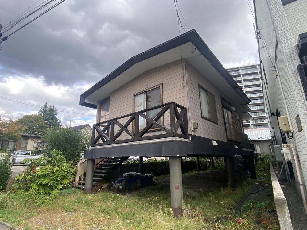 Versatile 6DK Home 4 Minutes from Akita Station, Akita