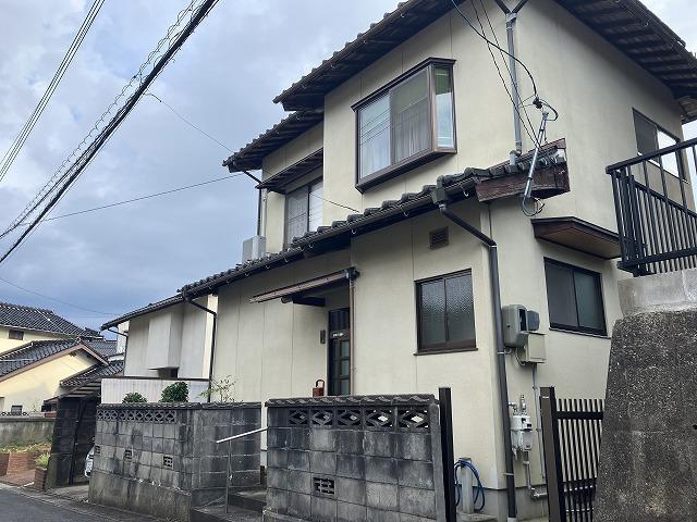 5LDK Family Home with Large Lot in Quiet Matsue Neighborhood, Osaka