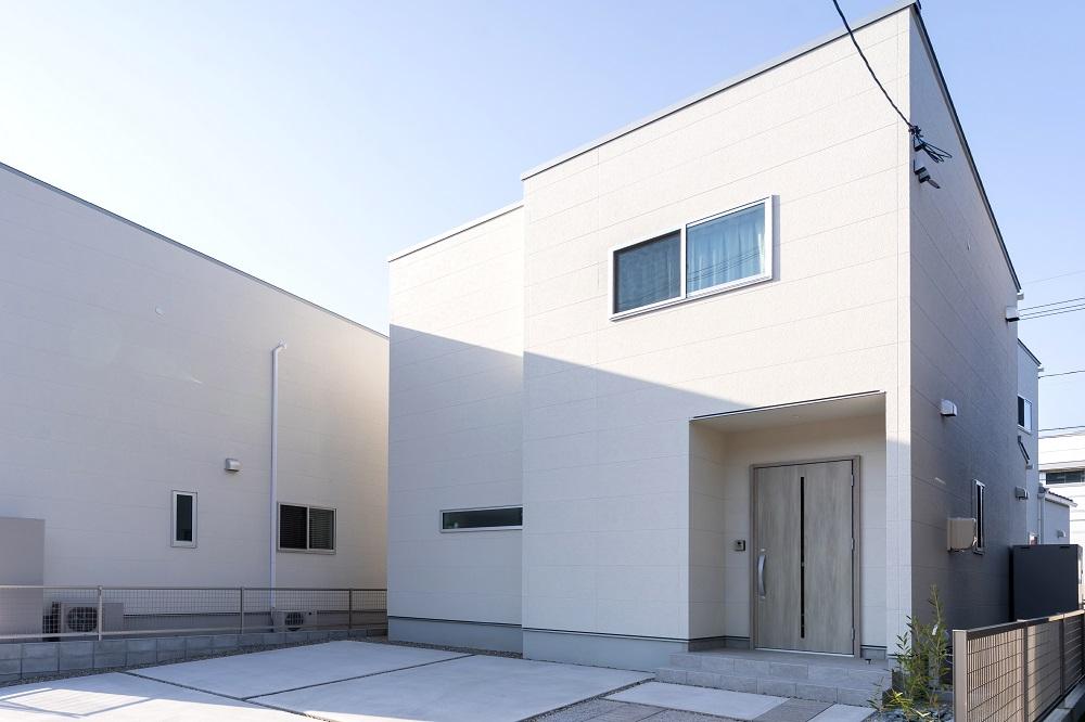 Nearly-New 2025 3LDK All-Electric Home with 3-Car Parking & 20-Year Warranty in Sakazu in Kurashiki