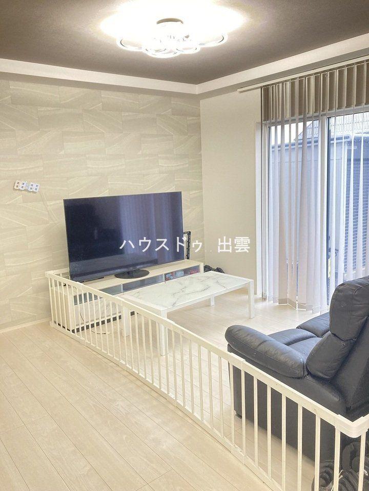 Bright Fully Renovated 4LDK Home with Garage in Hikawa in Izumo