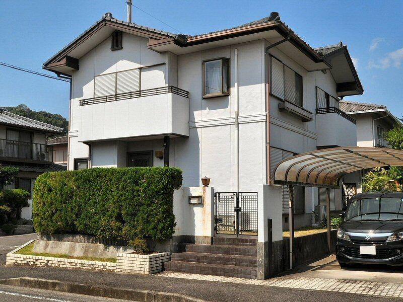 Sunlit 5LDK Sekisui House on a Corner Lot in Yunoyama, Matsuyama, Ehime