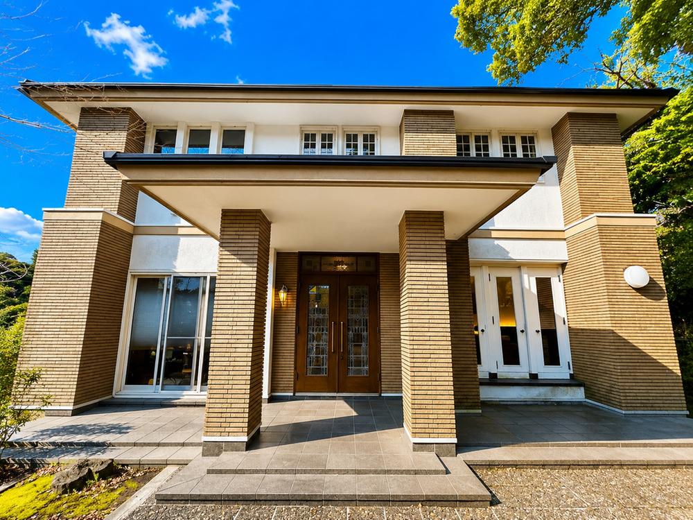 Expansive 6LDK+S Residence with Sea Views in Inamuragasaki, Kamakura, Kanagawa
