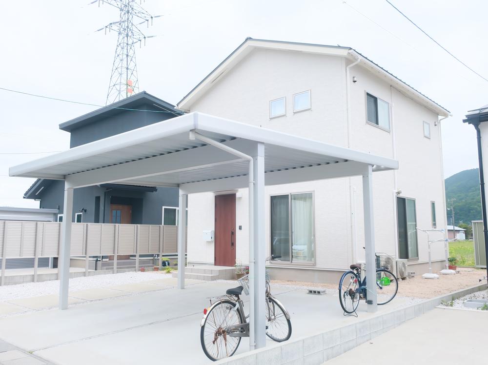 Renovated 3LDK+S House in Quiet Tottori Subdivision with Parking in Tottori