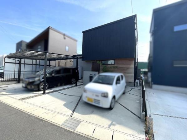Bright 3LDK/4LDK Home with Wood Deck and Four-Car Parking in Nishio in Aichi
