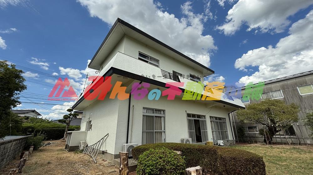 Spacious RC Home with Large Garden and Rooftop Balcony in Kurume, Fukuoka