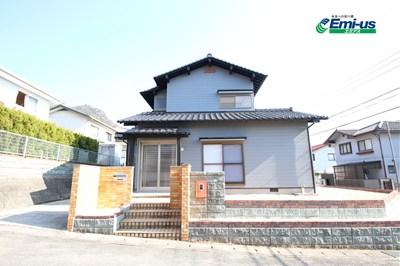 Renovated 4LDK Corner-Lot Home with Parking for Three in Jiyugaoka, Yamaguchi