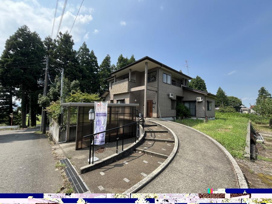 Spacious 5LDK Home with Two-Car Garage in Sagusucho, Nagaoka, Niigata