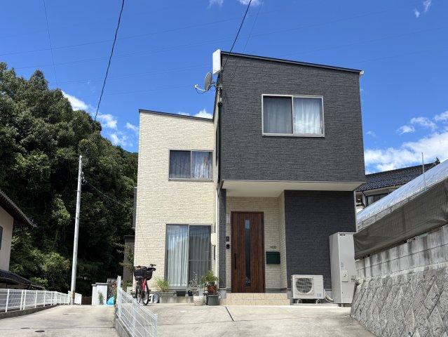 Bright 4LDK Home with a 22-Tatami LDK in Midorii