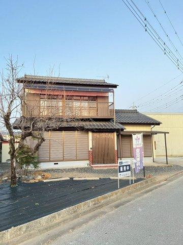 Quiet 4LDK Home with Spacious Lot in Ashikaga, Tochigi