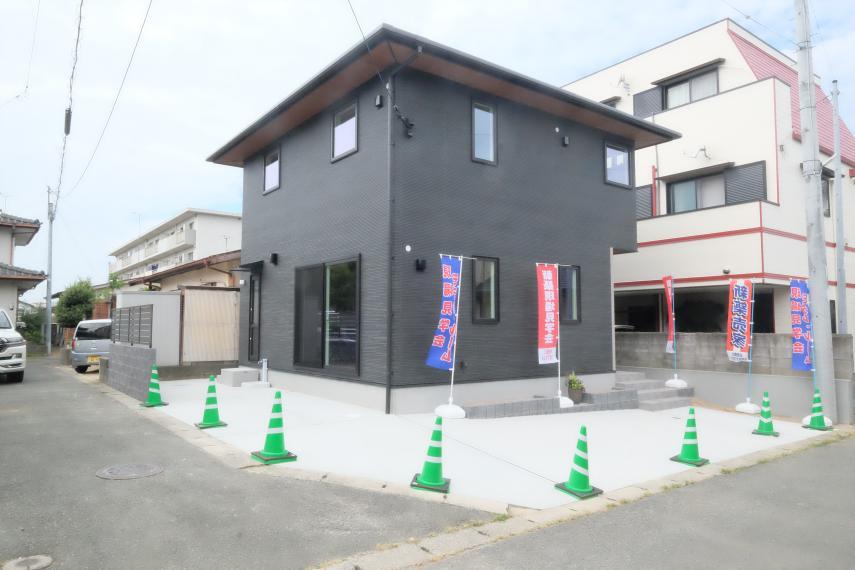 Bright New 3LDK+S Corner House in Kurume's Minami 2-chome in Fukuoka