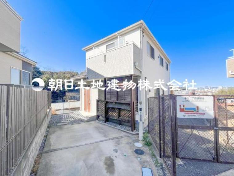Bright Renovated 2LDK+2S Wooden Home in Kamakura in Kanagawa