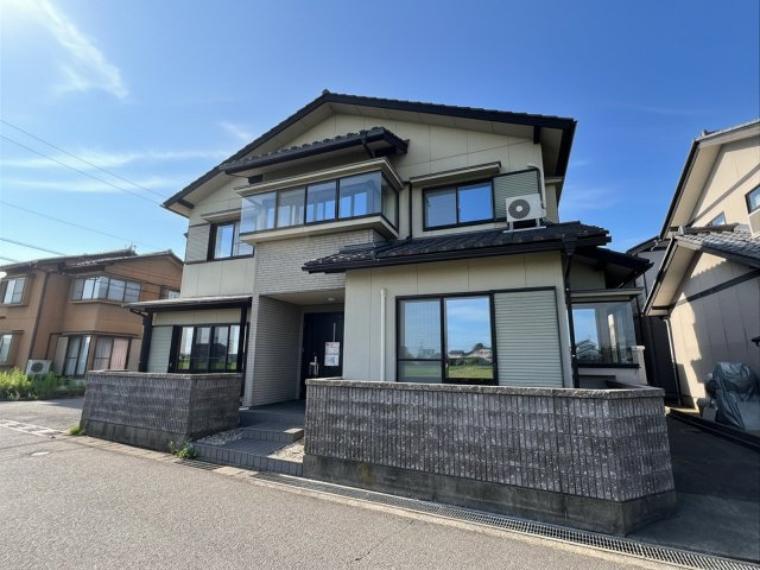 Renovated 6LDK Home with Four Parking Spaces in Harue, Sakai, Fukui
