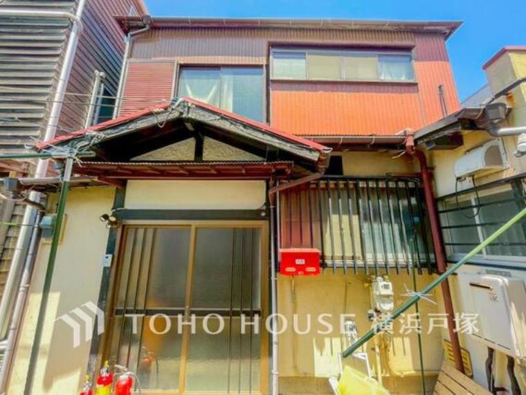Spacious 5LDK Wooden House with Renovation Potential in Kamakura in Kanagawa