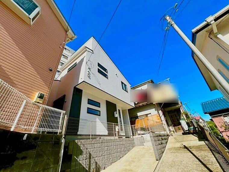 Bright Nearly-New 1LDK+2S Wooden House near Hodogaya Station in Kanagawa