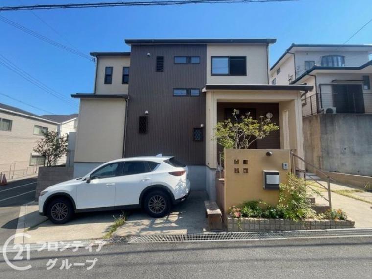 Bright Unrenovated 4LDK on a Southeast Corner Lot near Gakuen-mae in Nara