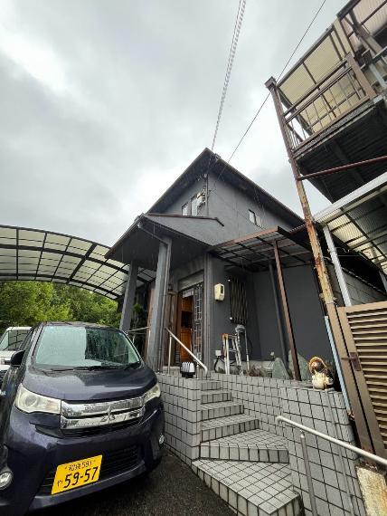 Spacious 6DK Wooden House with Garden & Multi-Car Parking in Sennan Shinke, Osaka