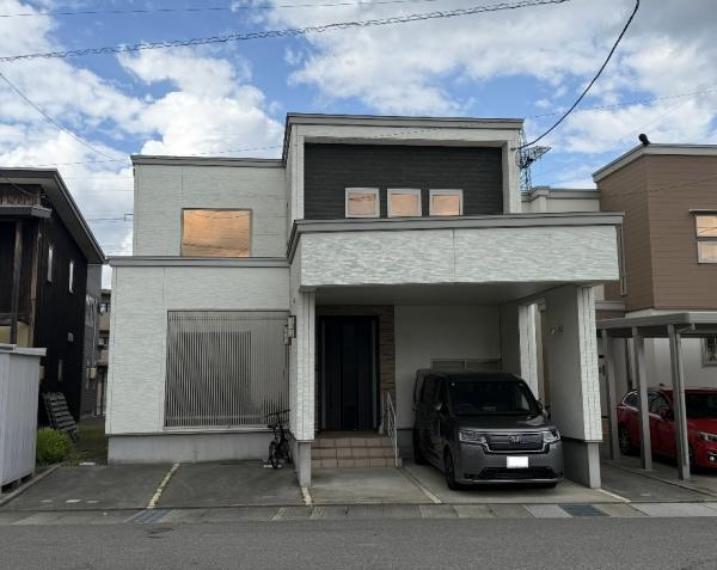 Renovated 4LDK Wooden House near Shin-Aomori Station, Aomori