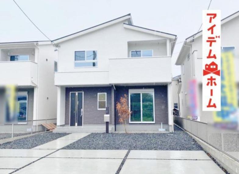 Bright 4LDK Home with South-Facing Garden in Yanaizu, Gifu